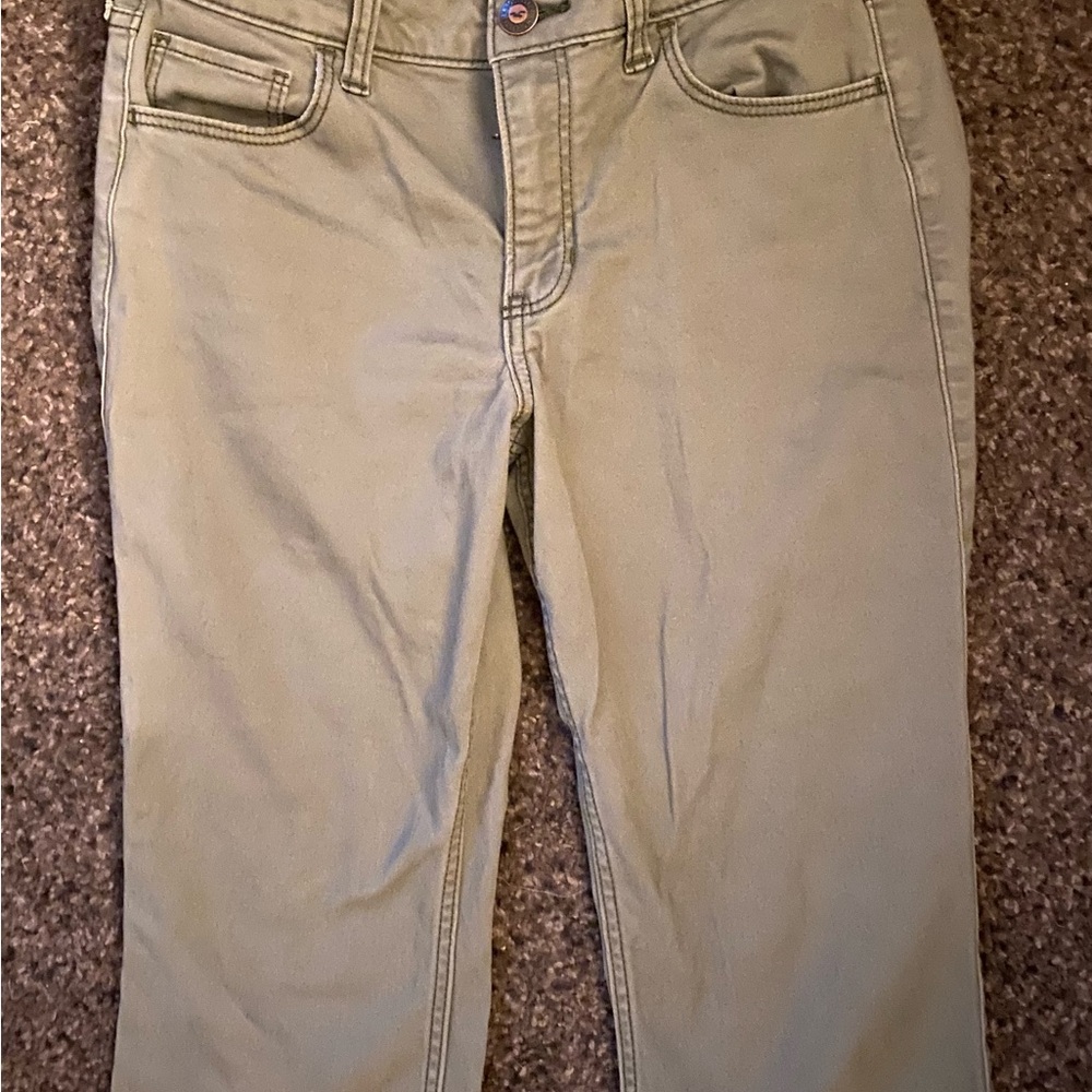 LIKE NEW: HOLLISTER MID-RISE BOOT CUT JEANS, OLIVE GREEN, SIZE 26/2 SHORT